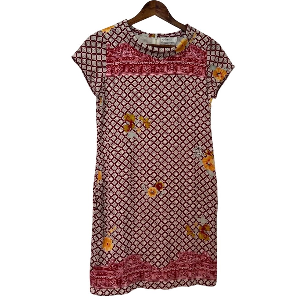 Paper Dolls Shift Dress Womens Small Red Geometric Floral NWT Cap Sleeve Paisley